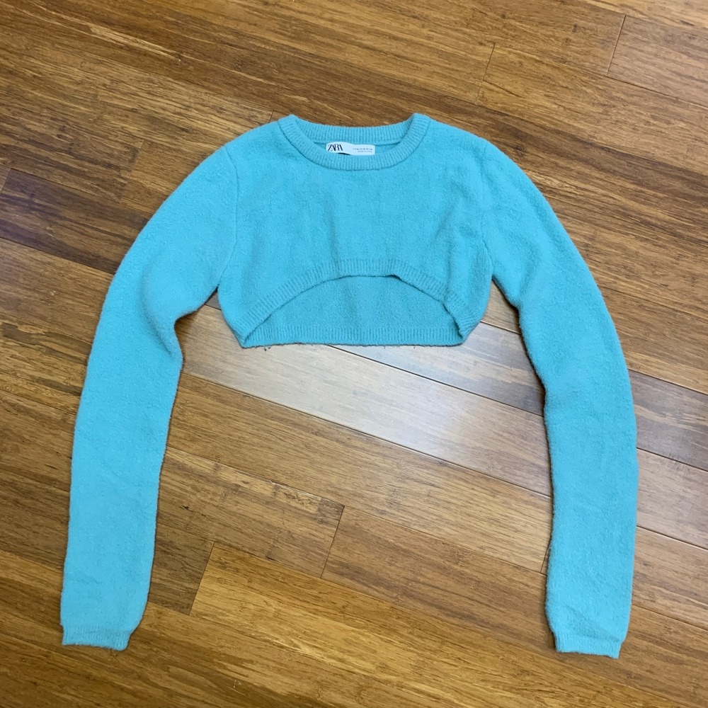 ZARA Teal Blue Fuzzy Cropped Sweater Long Sleeve Crew Neck Super Cropped Medium‎